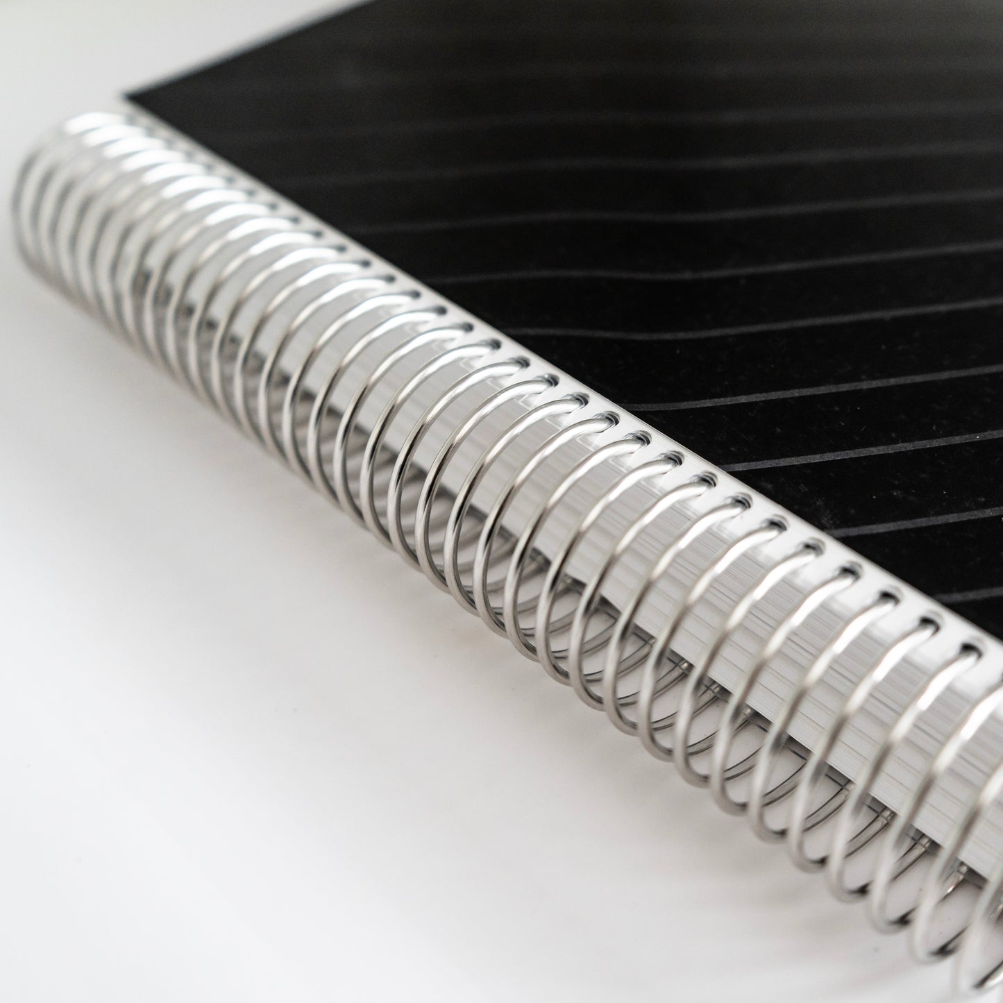 Exchangeable Cover: Black Lines