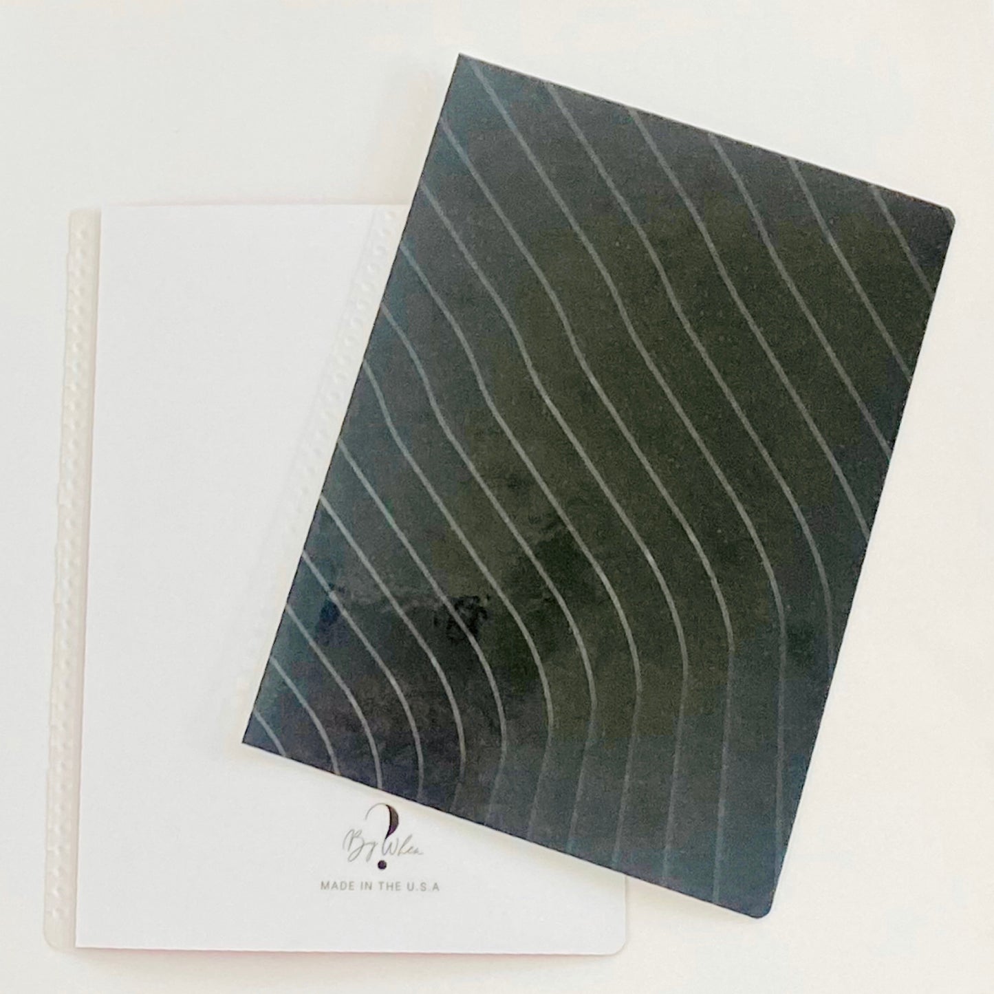 Exchangeable Cover: Black Lines