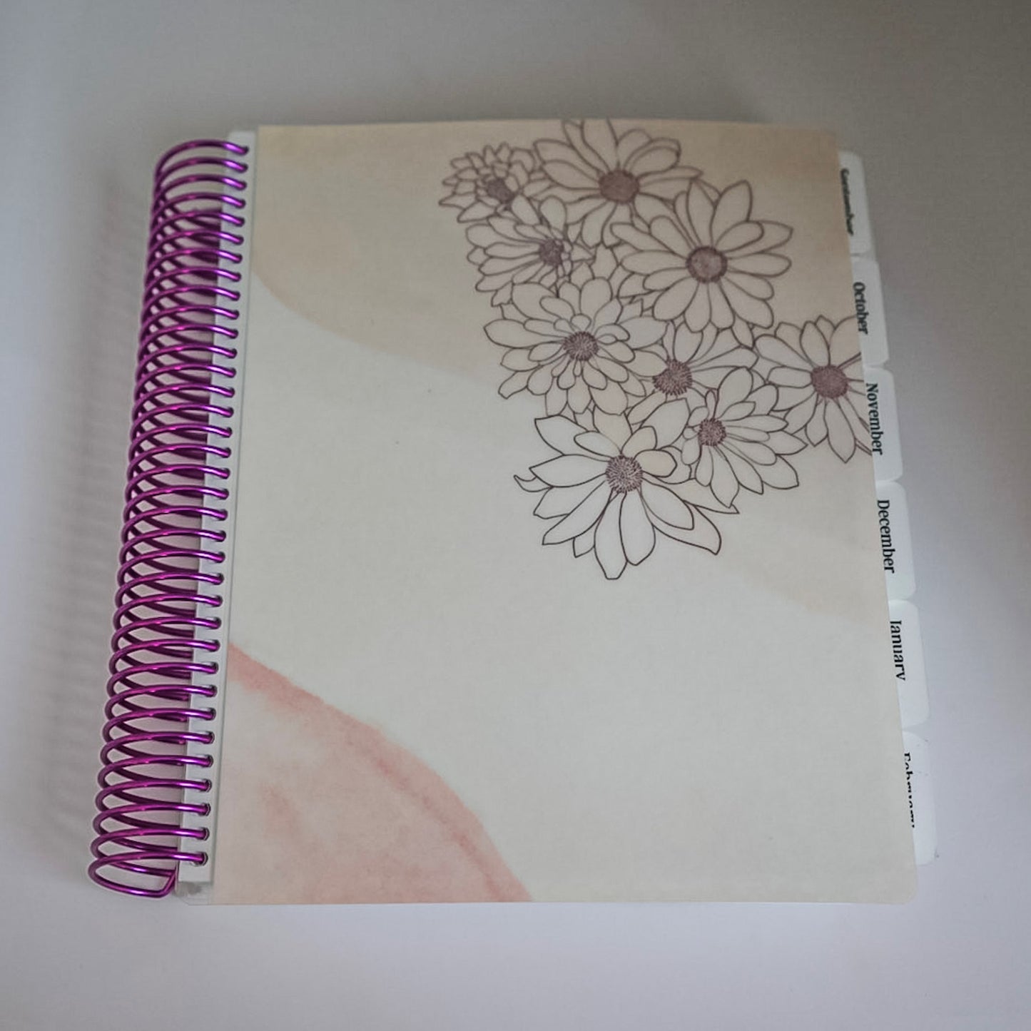 Daily Focus Planner: Neutral Flowers