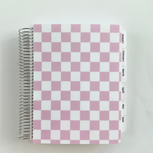 Daily Focus Planner: Pink Checkered