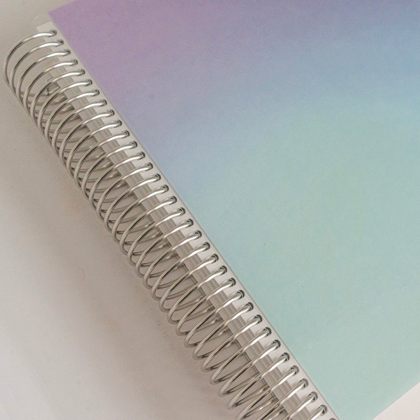 Daily Focus Planner: Purple and Blue Ombre