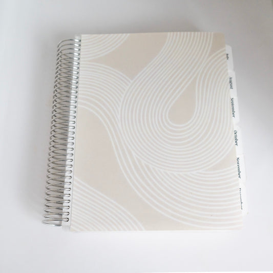 Daily Focus Planner: Neutral Swirls