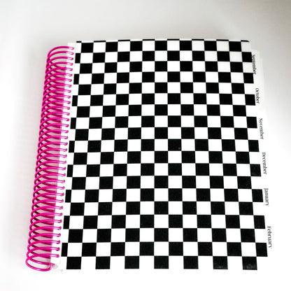 Daily Focus Planner: Black Checkered