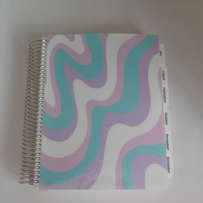 Daily Focus Planner: Candy Swirl